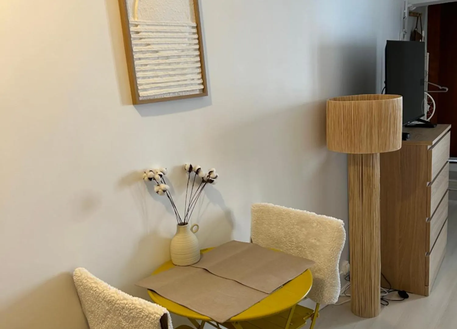Grand Studio Entierement Renove Au Coeur De Paris Apartment