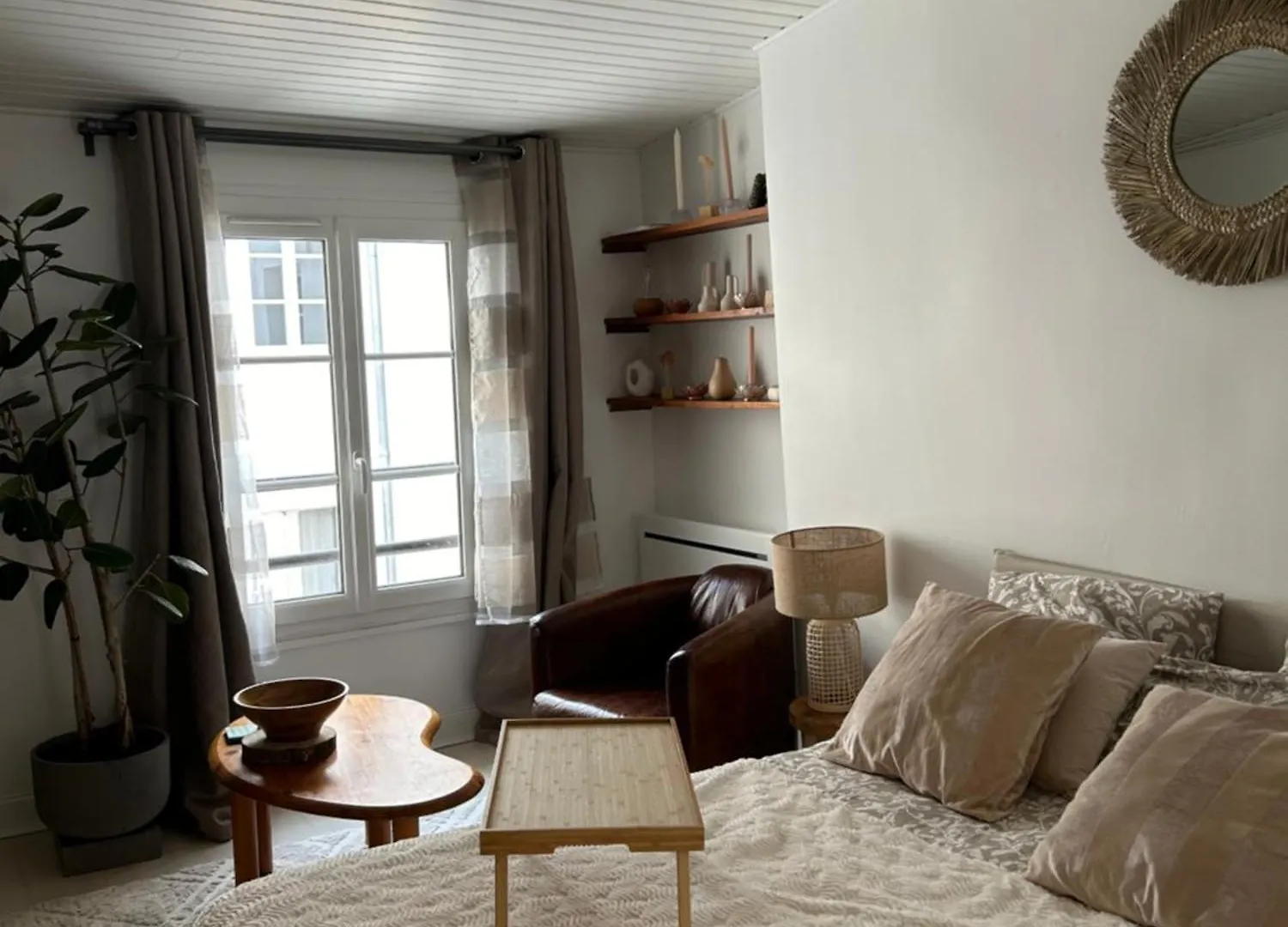 Grand Studio Entierement Renove Au Coeur De Paris Apartment
