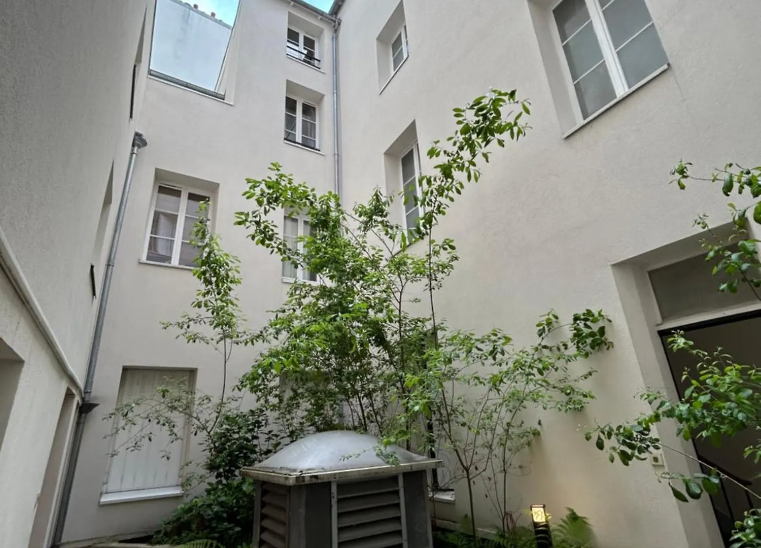 Grand Studio Entierement Renove Au Coeur De Paris Apartment